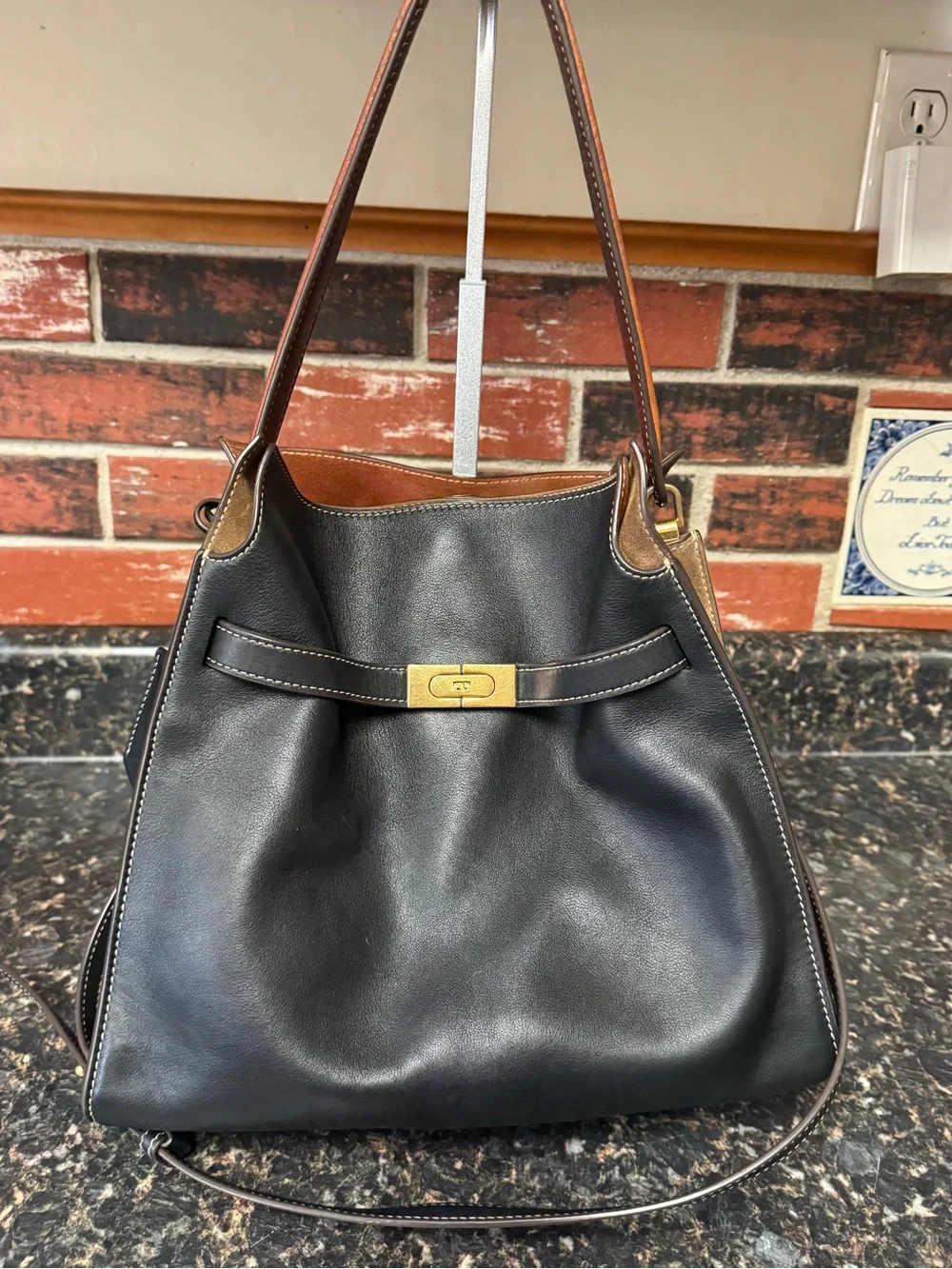 Tory Burch tory burch